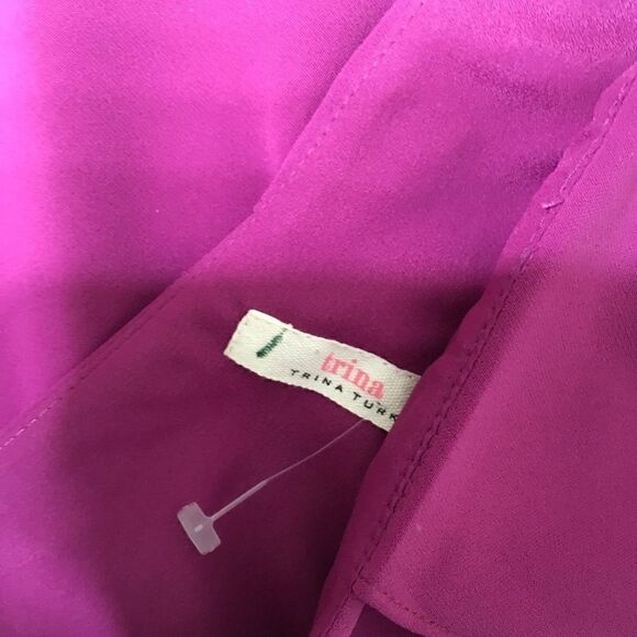 Trina Turk fuchsia cold shoulder sheath dress. NWOT - Picture 5 of 5